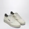Autry Medalist Sneakers In White/silver Leather