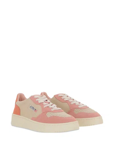 Autry Medalist Pink Low Top Sneakers With Embossed Logo On The Tongue And Suede Panels In Leather Woman In White