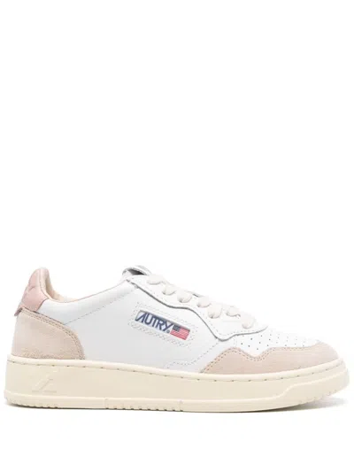 Autry 'medalist Low' Beige Sneakers With Suede Inserts And Contrasting Heel Tab In White Powder