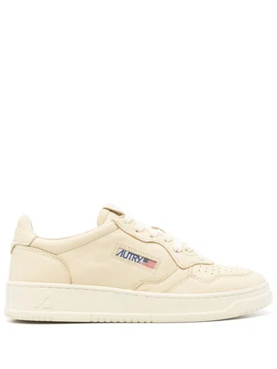 Autry Medalist Low Sneakers In Winter White Nappa