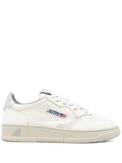 Autry Medalist Sneakers In Neutrals