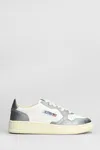 Shop Autry Medalist Sneakers In Silver