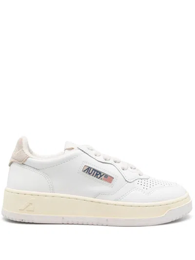 Autry Medalist Sneakers In White