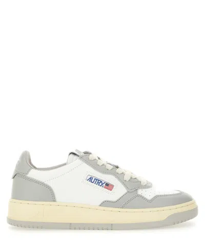 Autry Medalist Sneakers In White