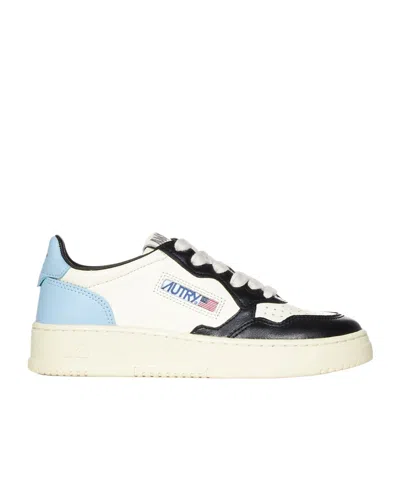 Autry Medalist Sneakers In White