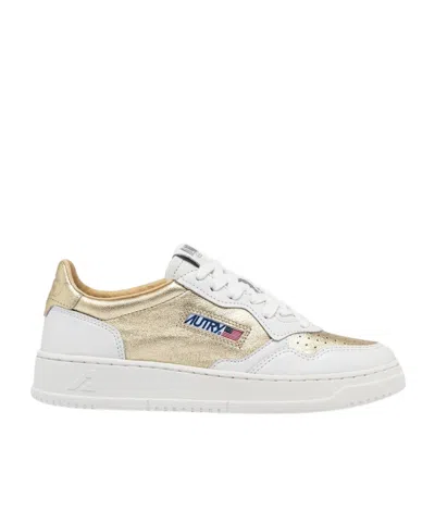 Autry Medalist Sneakers In White