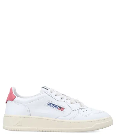 Autry Medalist Sneakers In White