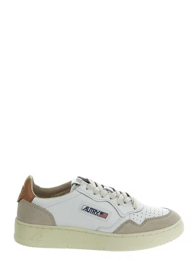 Autry Medalist Sneakers In White