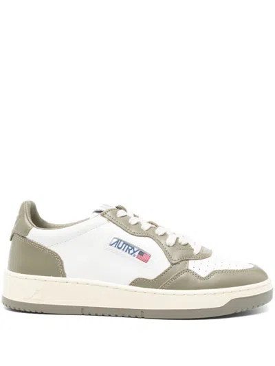 Autry Medalist Sneakers In White
