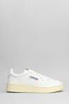 Autry Medalist Low Sneakers In White