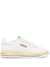 Autry Medalist Sneakers In White