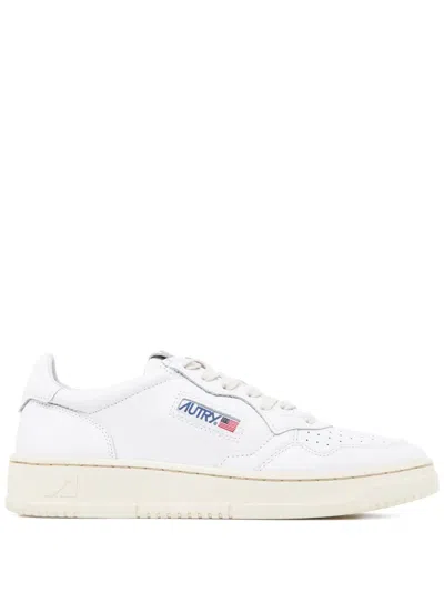Autry Medalist Sneakers In White