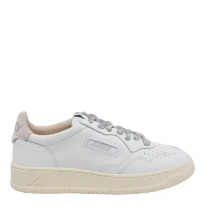 Autry Medialist Low Leather Sneakers In White