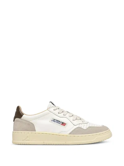 Autry Medalist Sneakers In White And Khaki Leather And Suede In Neutral