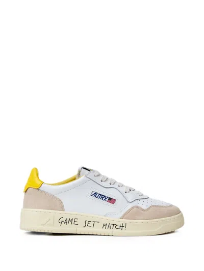 Autry Medalist Sneakers In White