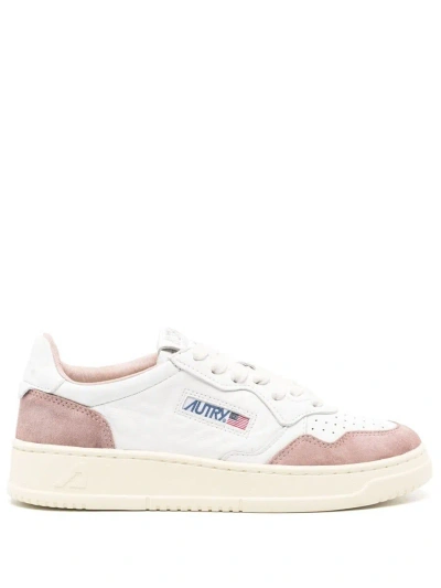 Autry Medalist Sneakers In White