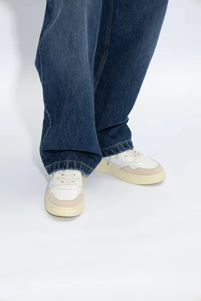 Autry ‘medalist' Sneakers In White