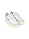 Autry Medalist Sneakers In White