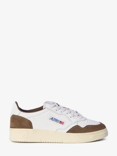 Autry Medalist Sneakers In White