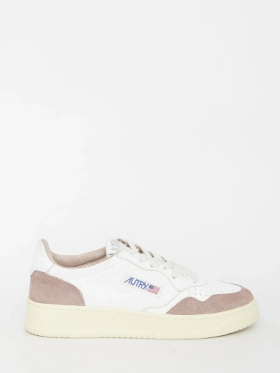 Autry Medalist Sneakers In White, Nude