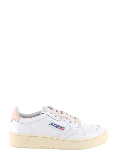 Autry Medalist Sneakers In Wht/pink