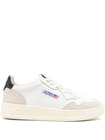 Autry Sneakers Medalist Low In Leather And Suede White And Blue Color.
