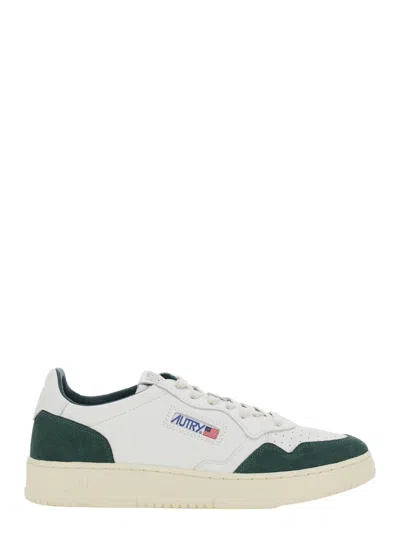 AUTRY 'MEDALIST LOW' WHITE LOW TOP SNEAKERS WITH SIDE LOGO DETAIL IN LEATHER AND SUEDE MAN