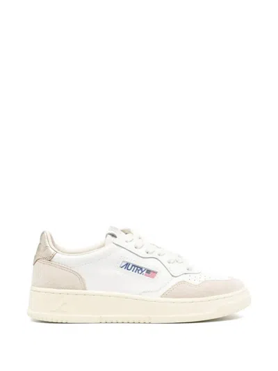 Autry Low Top Sneakers In Calf Leather And Suede In Neutral