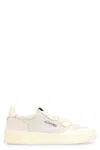 Autry Medalist Super Vintage Low-top Sneakers In Beige