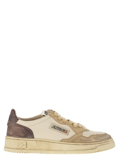Autry Medalist Super Vintage Trainers In White