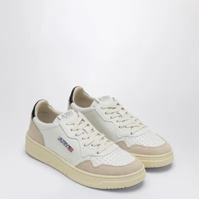 Autry Medalist Trainer In Suede In White