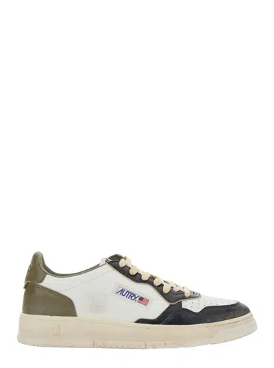 AUTRY 'MEDALIST LOW VINTAGE' WHITE SNEAKERS WITH CONTRASTING HEEL TAB IN LEATHER MAN