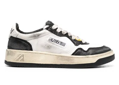 Pre-owned Autry Medalist White Black (women's) Sneakers In White Suede/silver