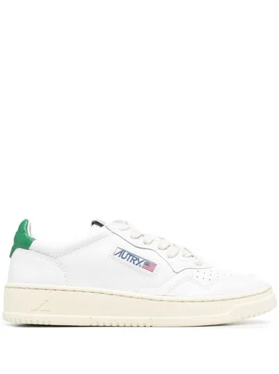 Autry 'medalist' White Low Top Sneakers With Contrasting Heel Tab In Leather Woman