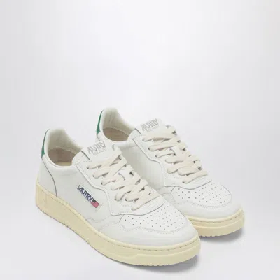 Autry Medalist Sneakers In White/sand