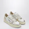 Autry Medalist Low Sneakers Leat/leat Platinum In White