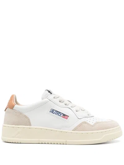 Autry Medialist Low Leather Sneakers In Brown