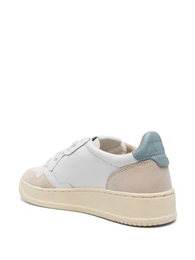Autry Medialist Low Leather Sneakers In Clear Blue