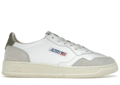 Pre-owned Autry Men's  Medalist Leather Low Beige Sneakers In White/covert Green