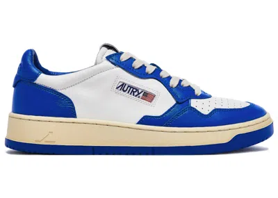 Pre-owned Autry Men's  Medalist Leather Low Sneakers In Azure/white/cream