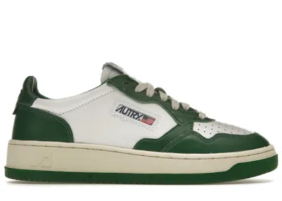 Pre-owned Autry Men's  Medalist Leather Low Sneakers In Green/white/cream