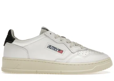 Pre-owned Autry Men's  Medalist Leather Low Sneakers In White/black