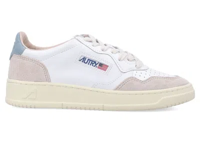Pre-owned Autry Men's  Medalist Leather Low Sneakers In White/silver Blue