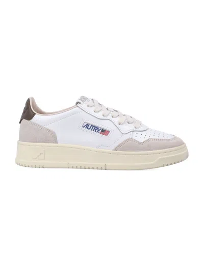 Autry Mini Medalist Low Sneakers For Women In White