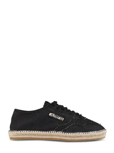 Autry Minimalist Black Canvas Flat Shoes
