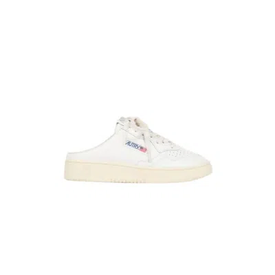 Autry Medalist Mule Low Leather Sneakers In Bianco