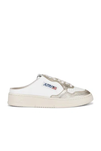 Autry Mule Sneaker In White & Platinum