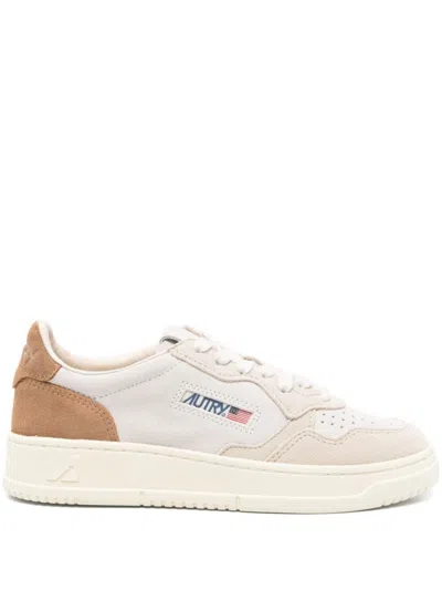 Autry Neutral Leather Medalist Sneakers In White