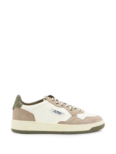 Autry White Licorice Medalist Low Two-tone Laces Leather Sneakers In Neutral