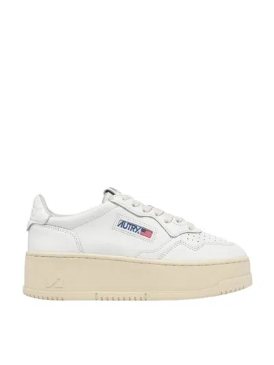 AUTRY AUTRY PLATFORM LOW SNEAKERS IN WHITE LEATHER